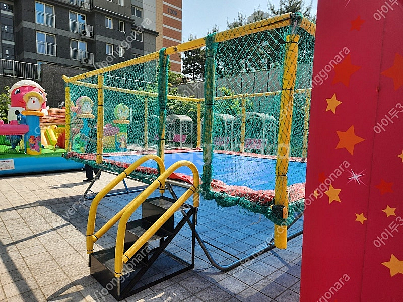 트램폴린,회전목마,회전그네 놀이기구임대(쇼핑몰,백화점,...--1