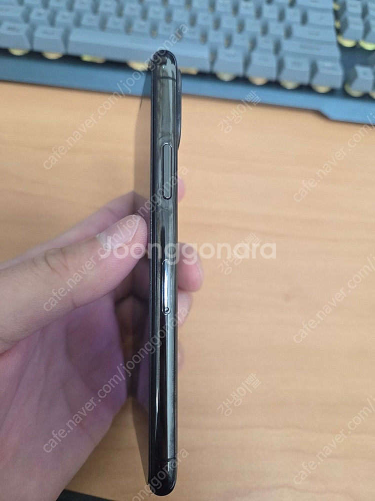아이폰11프로 256G, 에어팟프로1 판매합니다.--0
