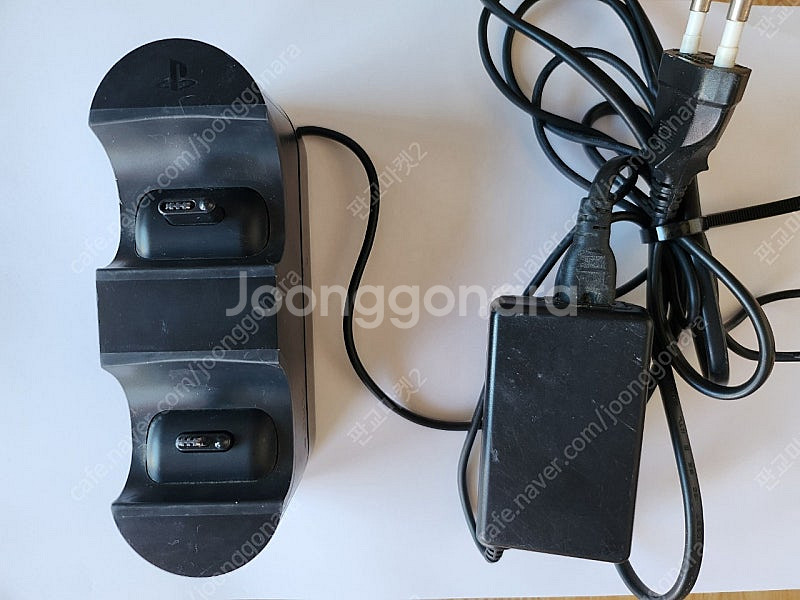 플스4 제트블랙 듀얼쇼크 . 정품충전기 (일괄)--1
