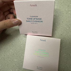 아멜리 백설 쿠션 새상품