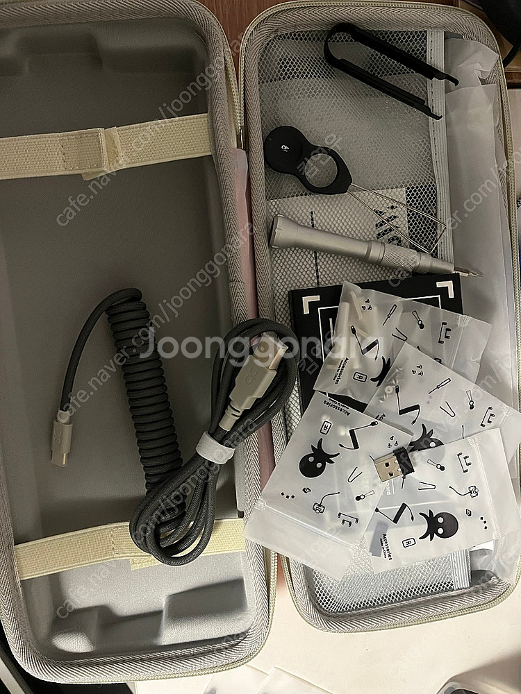 QK65V2 화이트 아보카도 유무선 커스텀 키보드--7