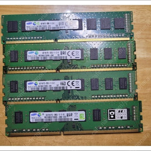 삼성 데스크탑 컴퓨터 DDR3 4GB 메모리 4천원에 판매합니다.