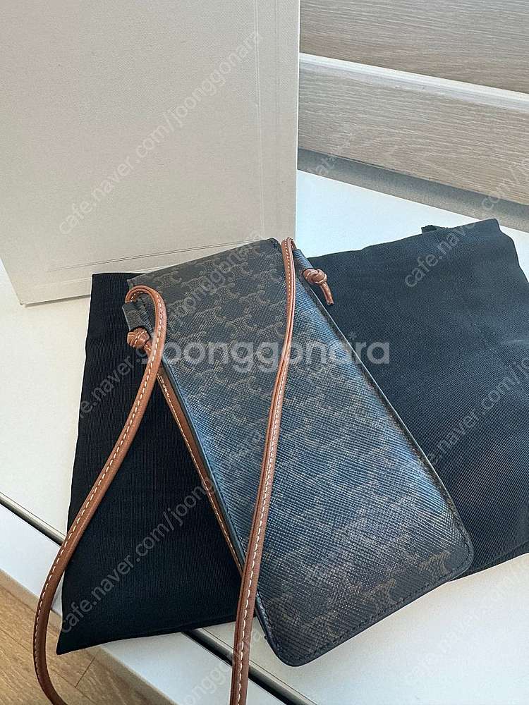 셀린느 폰파우치--1