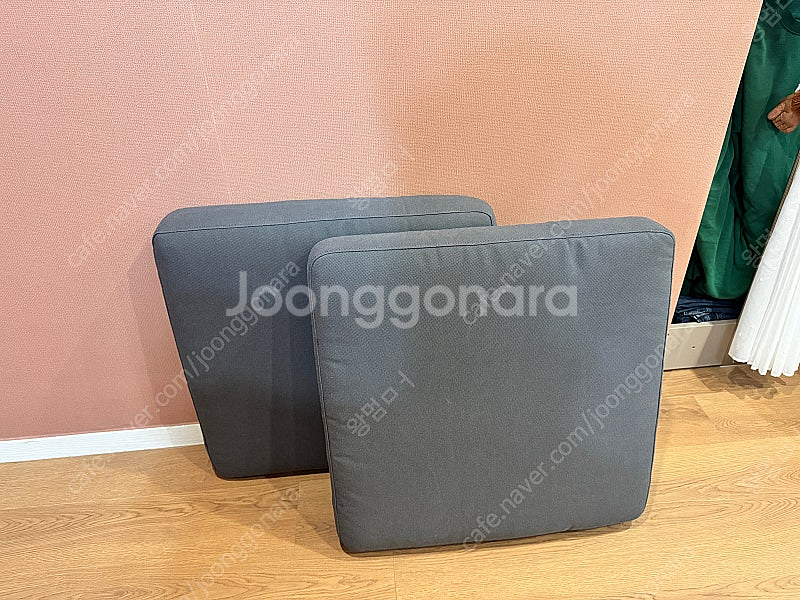 이케아 쇼파 등받이 or 야외용 방석 두개 일괄(두브홀...--0
