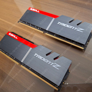 DDR4 gskill 3200 cl16 16기가 x2개 판매합니다