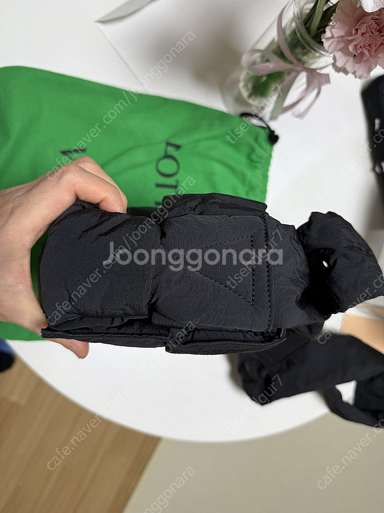 보테가베네타 카세트 패딩백--4