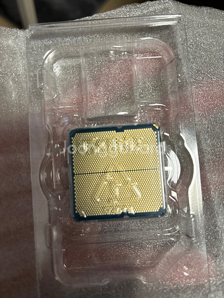 미개봉) AMD 라이젠 7 9700X 프로세서Cpu--0