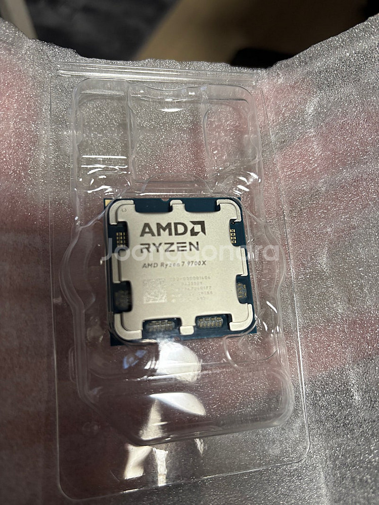 미개봉) AMD 라이젠 7 9700X 프로세서Cpu--1