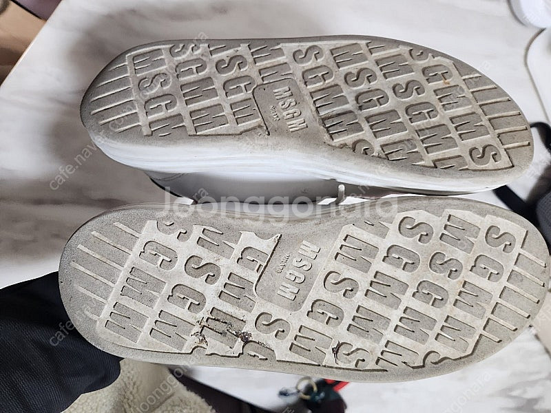 MSGM 정품 스니커즈 40사이즈(255~260) 저렴...--3