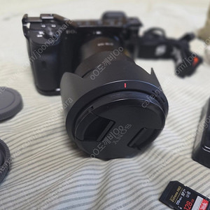 SONY A6600[447방]+18105g 렌즈+스몰리그케이지 등등 팝니다