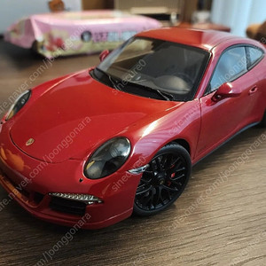 1:18 다이캐스트 포르쉐 911 GTS