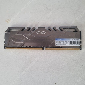 oloy ddr4 32g 메모리 팝니다.