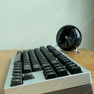 상컬트 F1-8X V2 WK 재아노(실버) A그레이드 판매합니다.