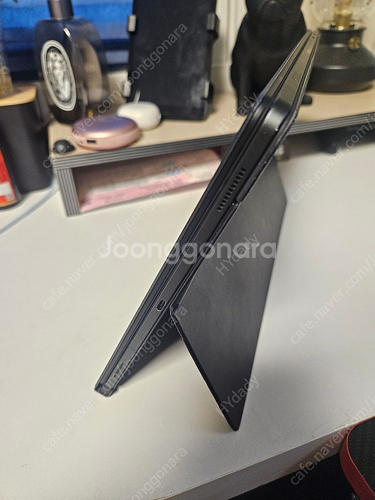 갤럭시탭 S8 울트라 키보드케이스 판매합니다--2