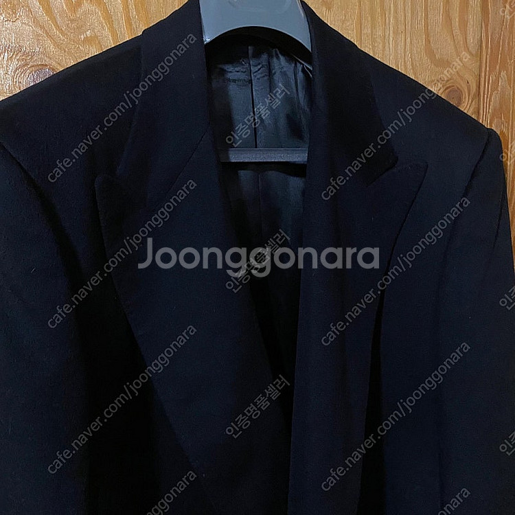 로로피아나 캐시미어 100% 코트 판매 합니다........--0
