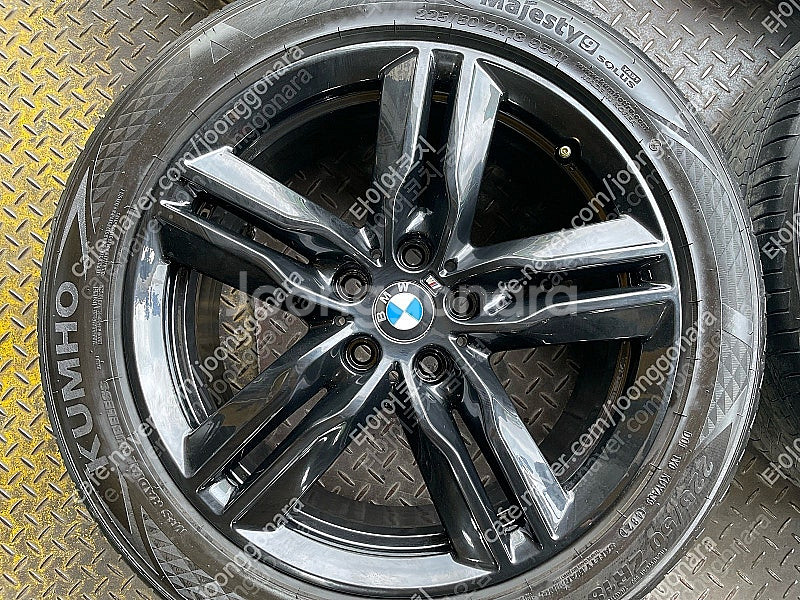 18인치 BMW X1 570M 유광블랙 순정 휠타이어 ...--0
