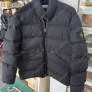 [정품] 스톤아일랜드 패딩 점퍼 XL(크게 나옴) 판매합니다