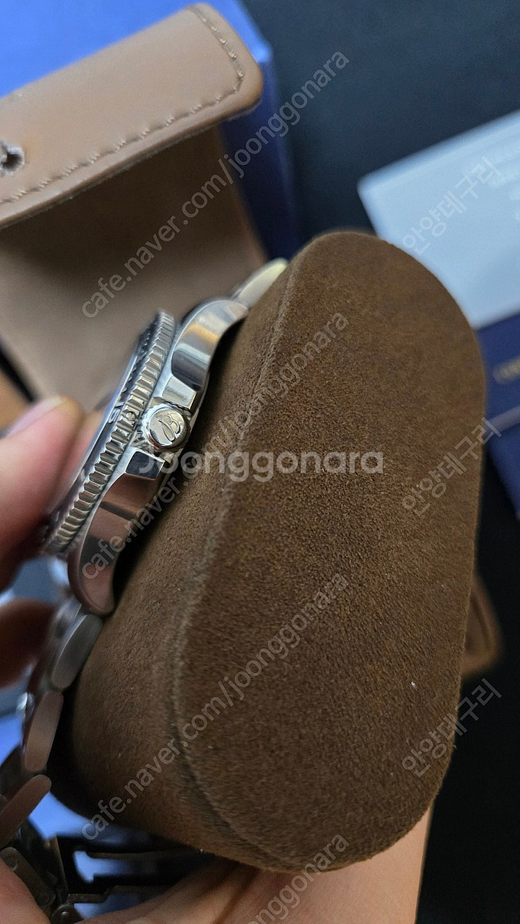 브라이틀링 슈퍼오션 2 42mm 검판 판매합니다.--5