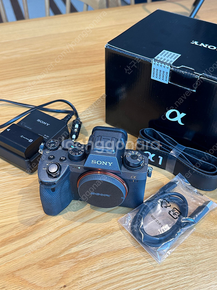 소니카메라 sony a1 풀박스 판매합니다 / 네고 가--1
