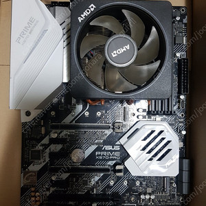 라이젠 3800xt & ASUS PRIME X570-PRO, 프리즘쿨러 팝니다.