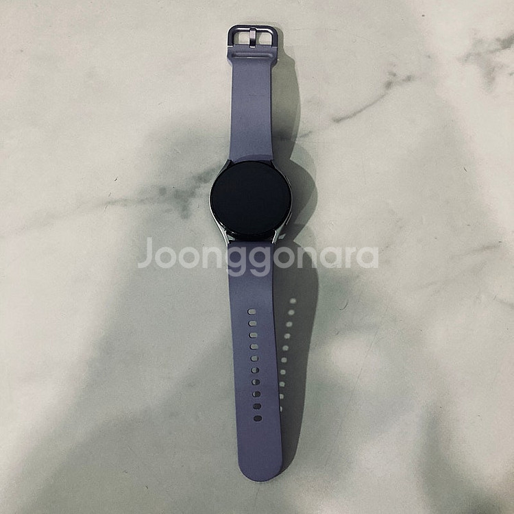 갤럭시 워치5 실버 40MM 단품 4만5천원 판매합니다...--0