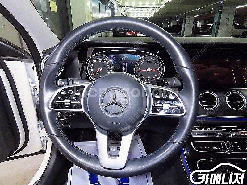 [벤츠]E-클래스 W213 E220d 아방가르드 (5인...--8