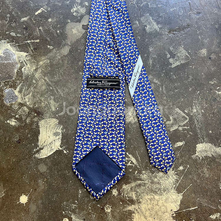 페라가모 실크 넥타이 메이드인 이태리--2