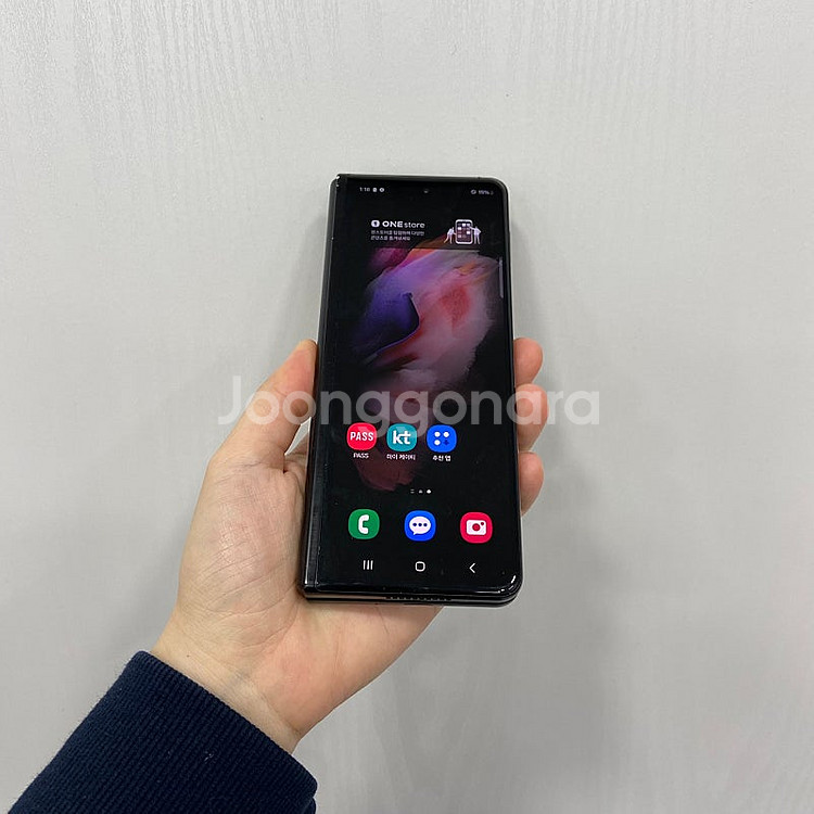 64220 갤럭시Z폴드3 256기가 블랙 공기계 팝니다...--2