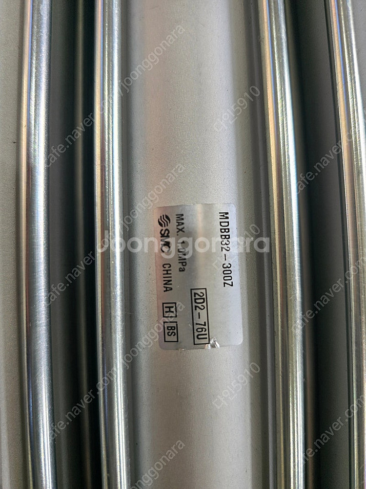 SMC 실린더 MDBB32-300Z-A93M--2
