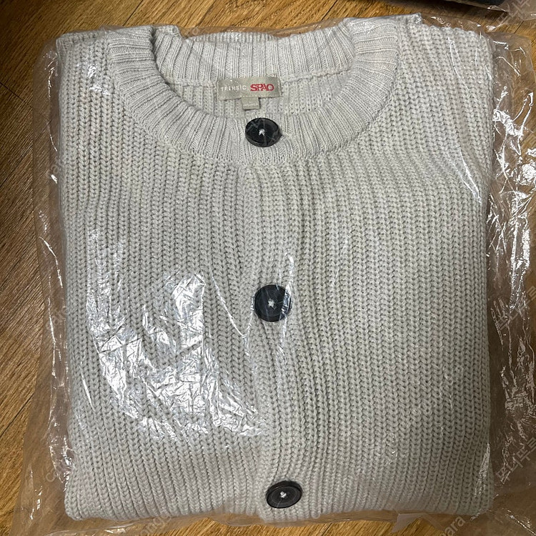 새제품 스파오 하찌 라운드넥 가디건 s사이즈 카디건 라이트그레이 90--6