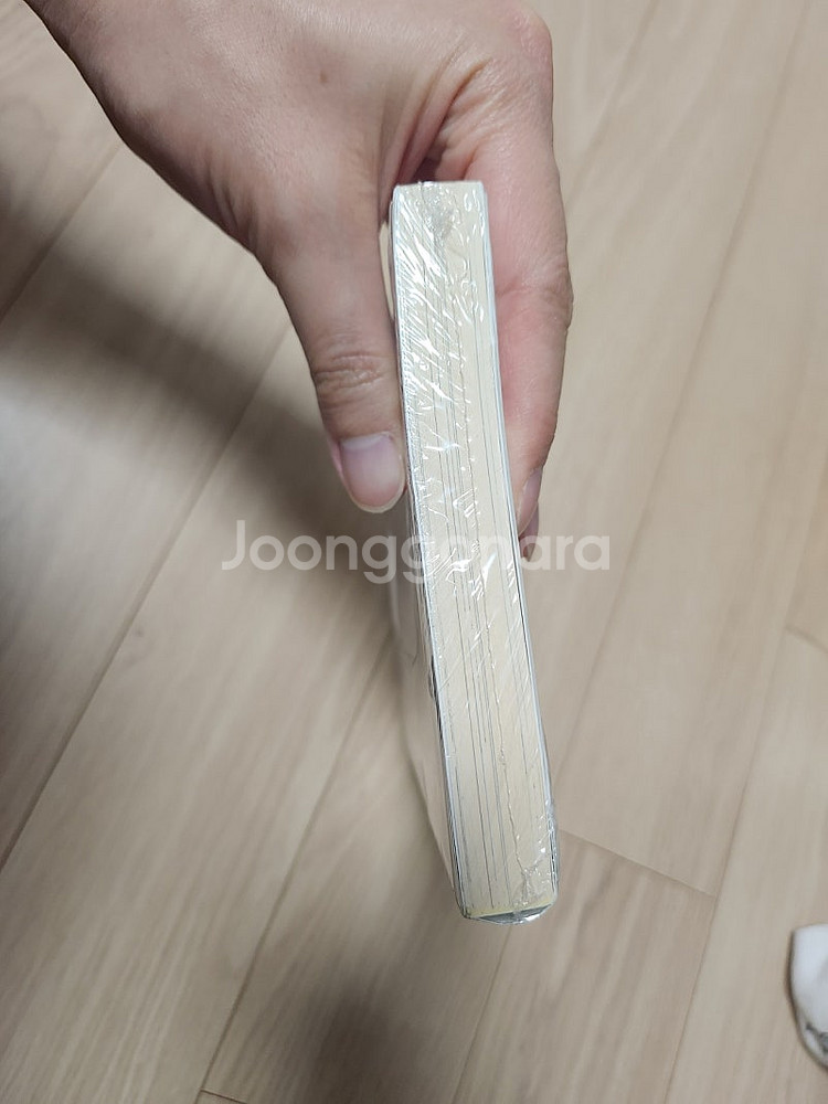 리제로 1권(초판) 6권(한정판) 미개봉 팝니다--2