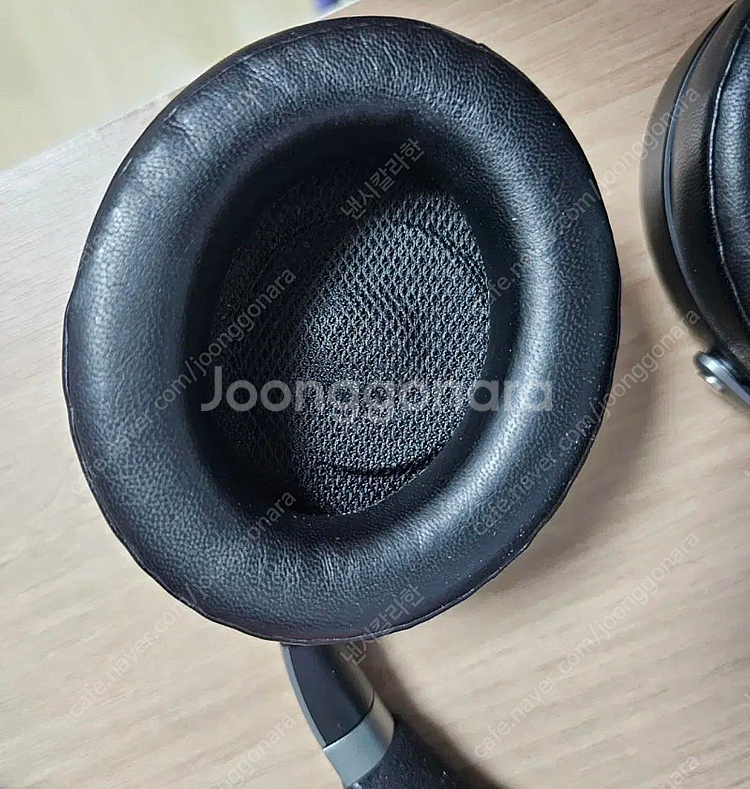 포칼 베티스 블루투스 헤드폰 팝니다.--4