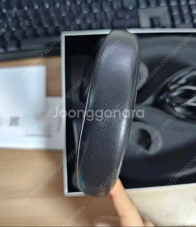 포칼 베티스 블루투스 헤드폰 팝니다.--5