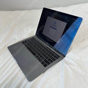 MacBook Pro 13인치 (2018, Space Gray)