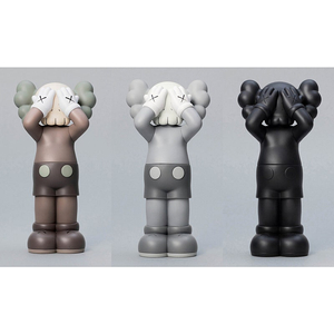 KAWS Holidya UK 카우스 피규어 홀리데이 UK 영국 브라운 / 그레이