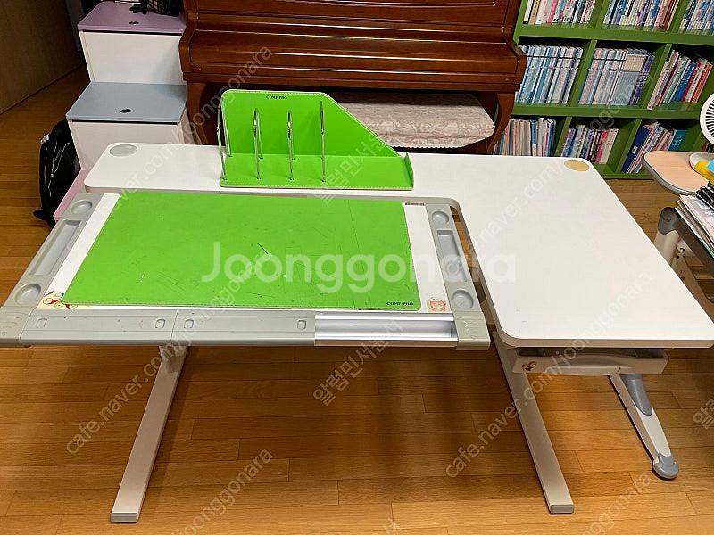 컴프프로 1400 책상--1
