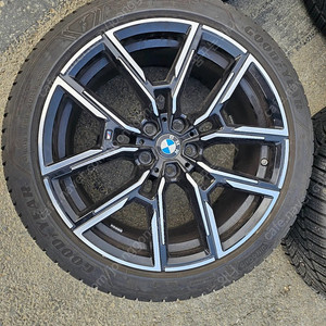 BMW i4 19인치 정품 WCW 윈터휠 굿이어타이어세트 tpms 포함 (859M)