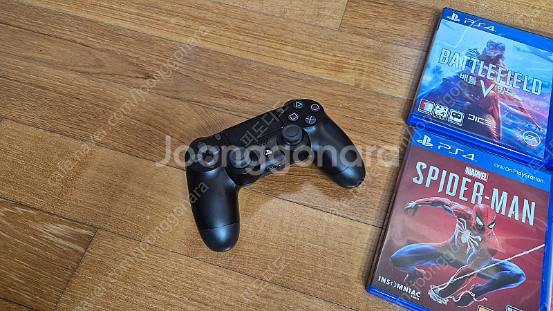 PS4 PRO + 리모콘 1, 게임CD 6장--2