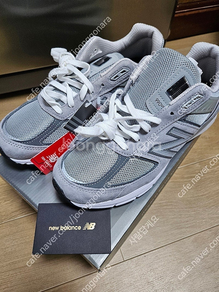 뉴발란스 코리아 990v5 270 사이즈 새상품 풀박스...--0