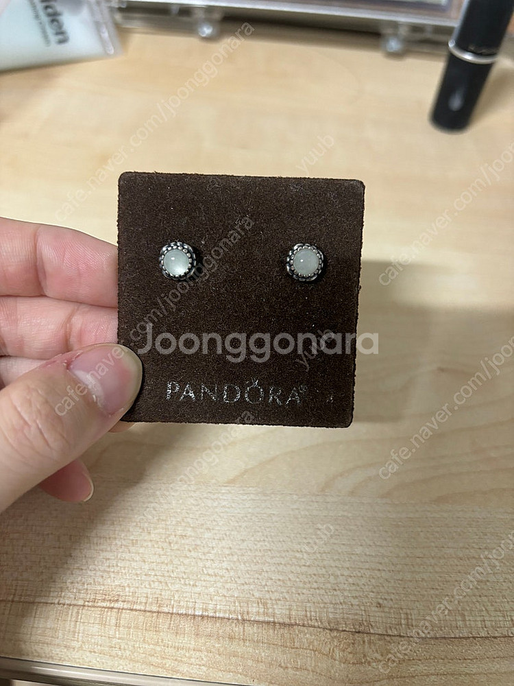 판도라 구탄 귀걸이 판매해요--1