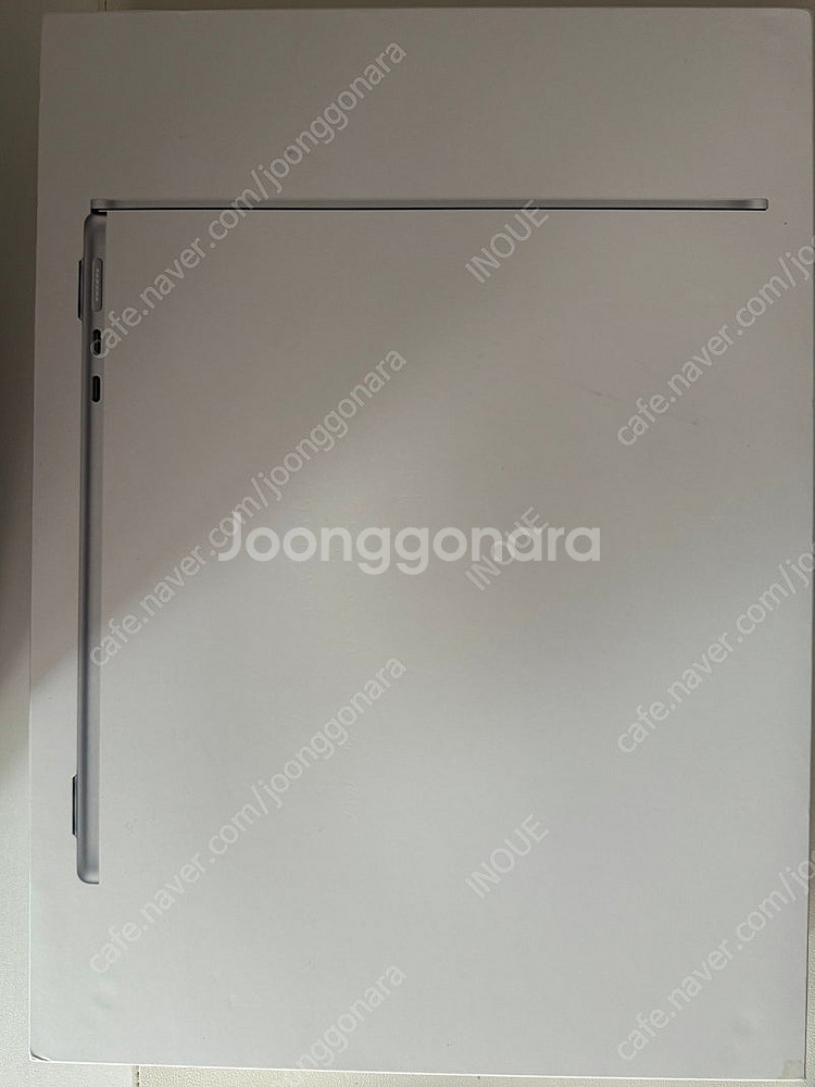 맥북에어 m2 13인치 8GB, 256GB 팝니다--2