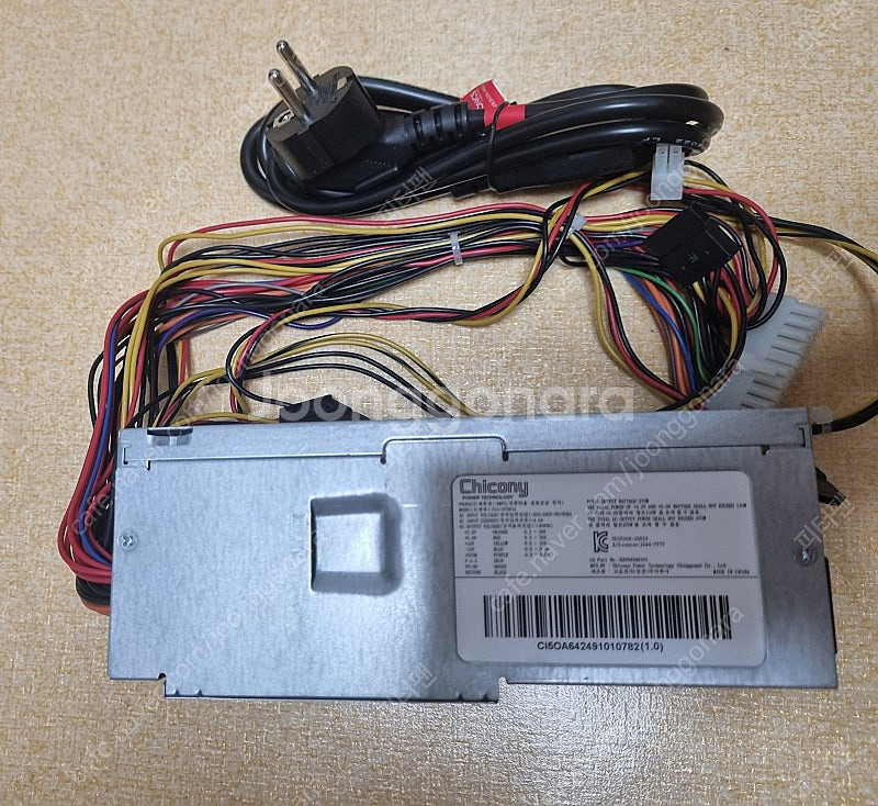 Chicony m-ATX 파워(270W) 팝니다.--0