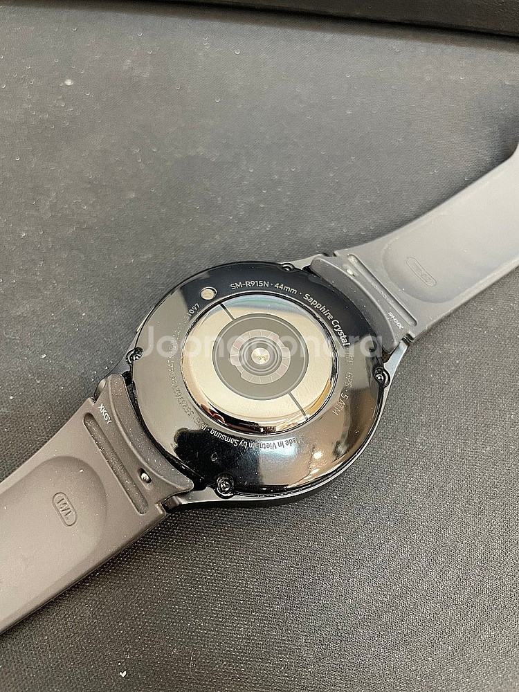 갤럭시워치5 블랙 44mm 상태좋은 중고8만 팝니다.--3