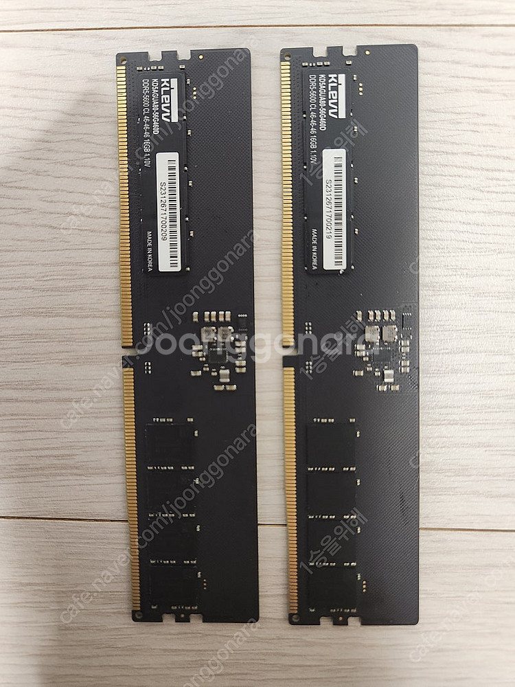 에센코어 클레브 DDR5-5600 16GB X 2 팝니다. (하이닉스A다이 언락)--0