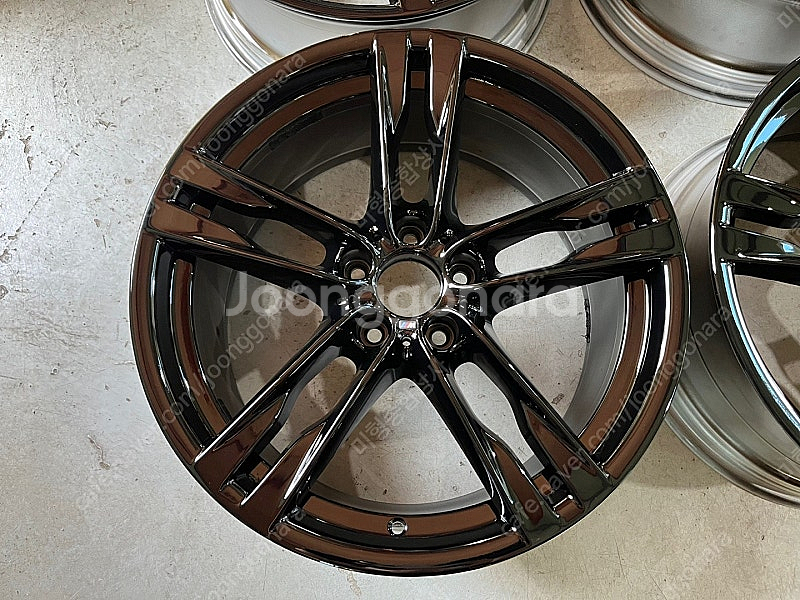 [판매] BMW 6시리즈 373M 20인치 블랙휠 팝니...--0