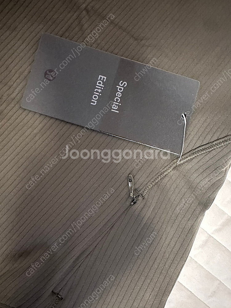 [새상품] 룰루레몬 잇츠 룰루 런 리브드 롱슬리브 6--3