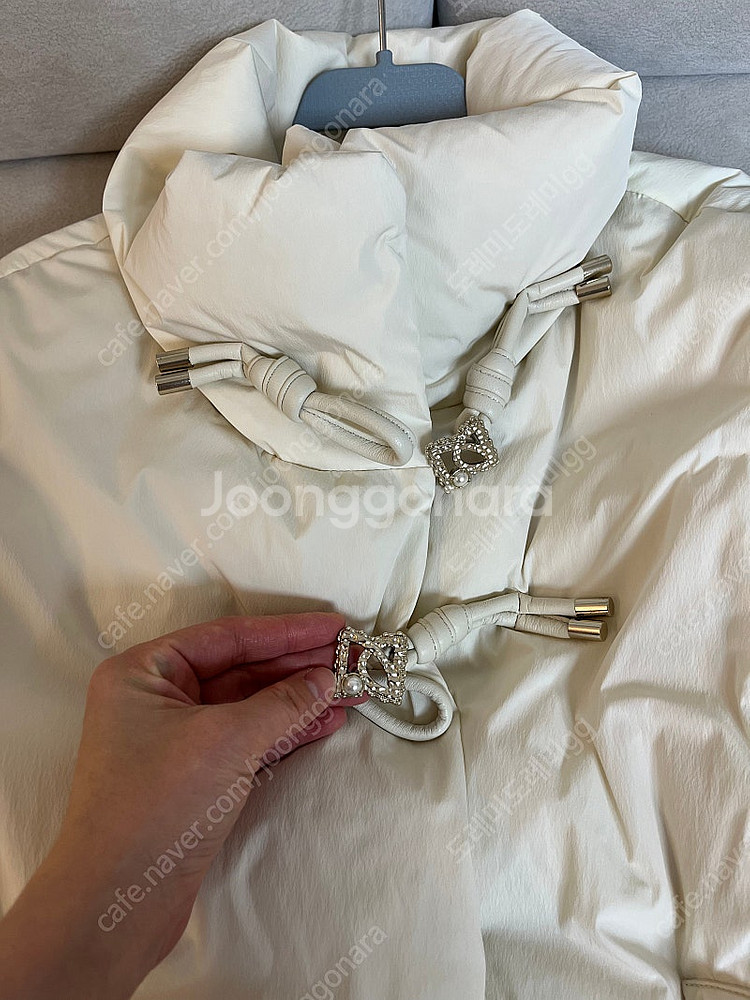 마인 디테처블 슬리브구스다운 점퍼 한섬 마인 패딩--6