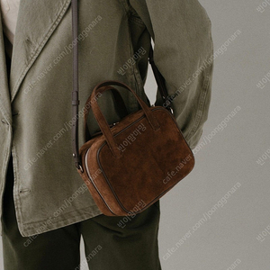 (거의새상품) 로서울 스웨이드백 Mini Tin square tote bag Suede Chestnut