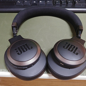 jbl live 650btnc 블루투스 해드폰 택포3만원