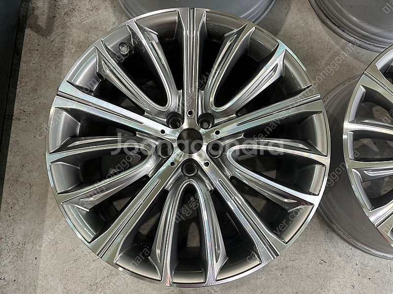 [판매] BMW 7시리즈 750 20인치 순정휠 팝니다...--0